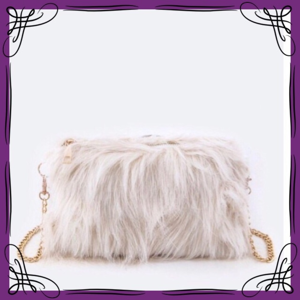 Glamorous Crossbody bag with gold chain brand new