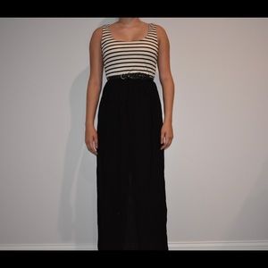Maxi Dress with Belt