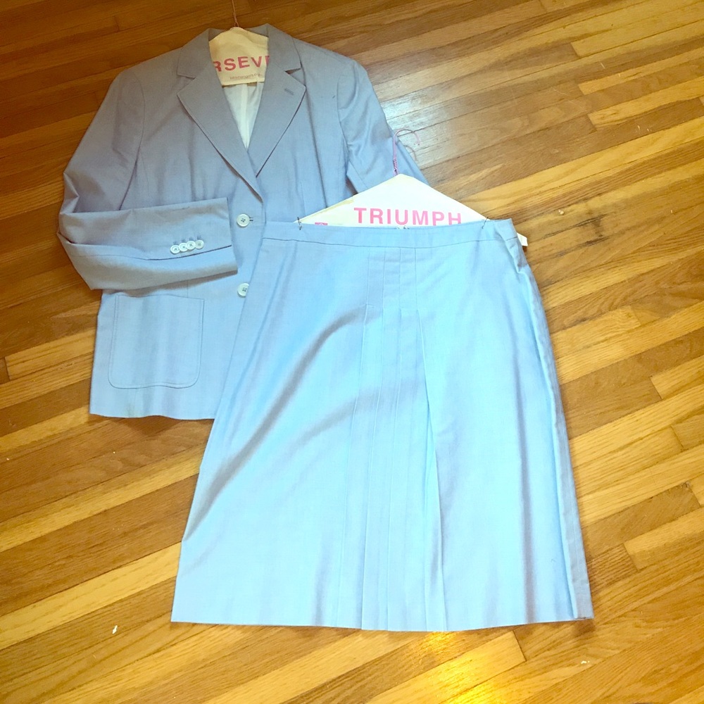 Two Piece Brooks Brothers Women's Skirt Suit
