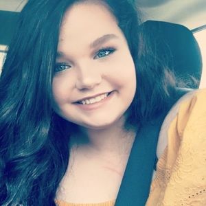 Meet your Posher, Kaitlyn