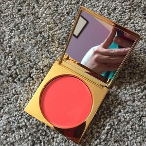 Cream Colour Bronzing Base. Brand New Mac Cos.