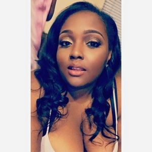 Meet your Posher, Candice