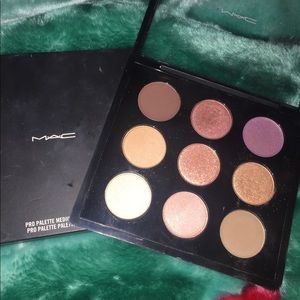 MAC eyeshadow palette