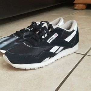 Black white Reebok