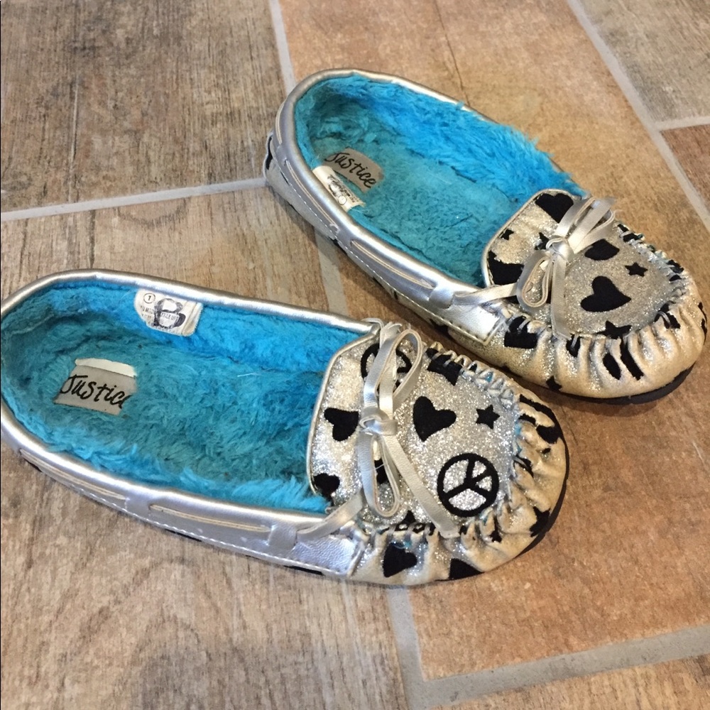 Justice Slippers