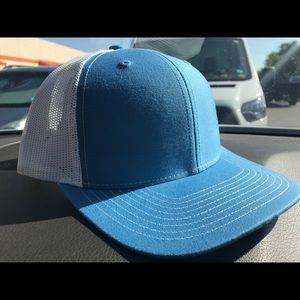 BRAND NEW Unisex blue mesh SnapBack hat