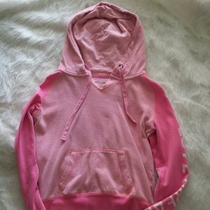 Pink Aéropostale Live Love Dream sweatshirt