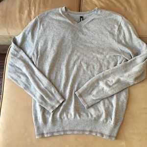 RVCA v-neck sweater EUC