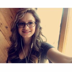 Meet your Posher, Rebeca