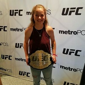 Meet your Posher, Hayley