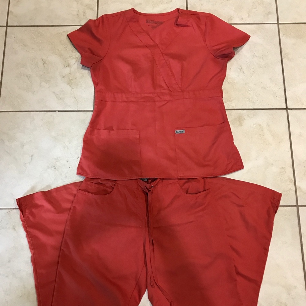 Greys Anatomy Scrub Set