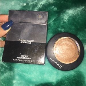MAC skinfinish (soft & gentle)