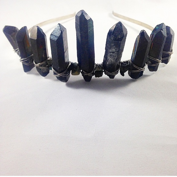 Dark Rainbow Aura Crown - Picture 7 of 7