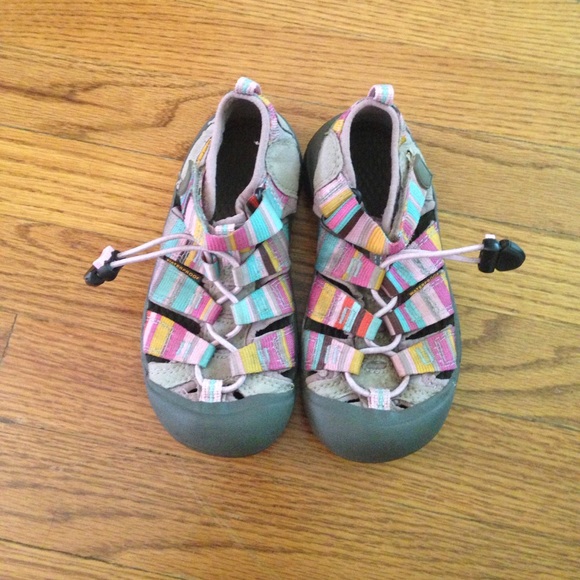 Girls Keen Sandals - Picture 1 of 3