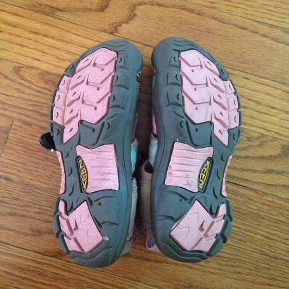 Girls Keen Sandals - Picture 3 of 3