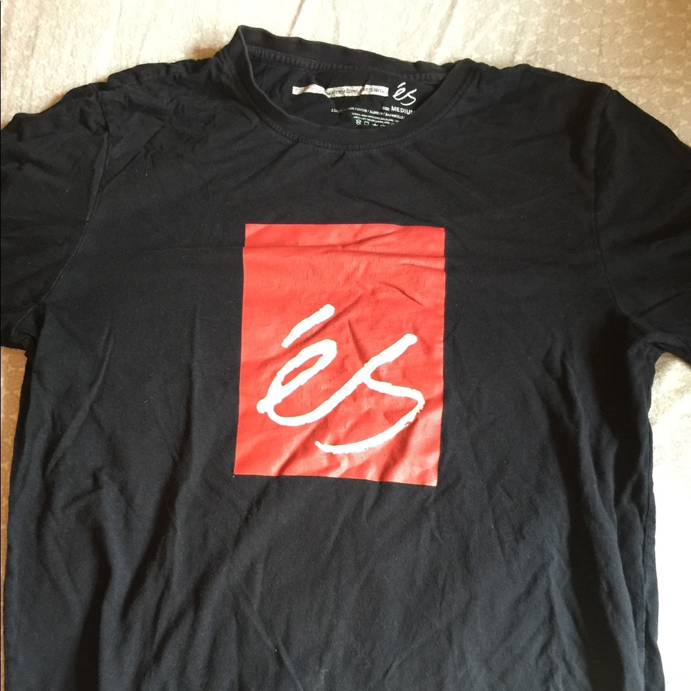 és shirt