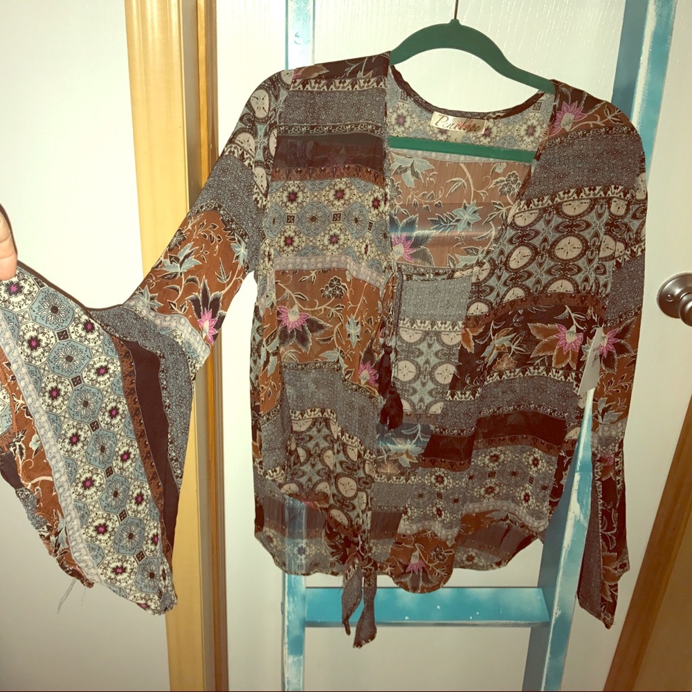 Gorgeous cover-up or shrug