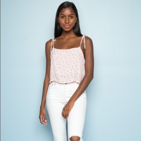 🌸SOLD🌸 Brandy Melville Rose Keyhole Dena Tank - Picture 4 of 4