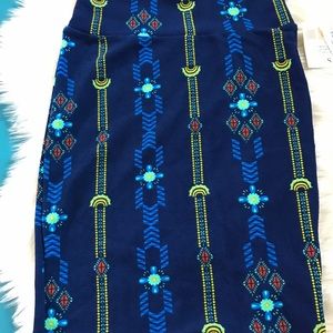 BNWT Lularoe Cassie skirt.