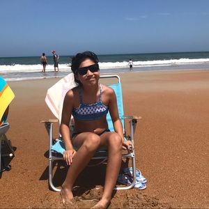 Meet your Posher, Lily