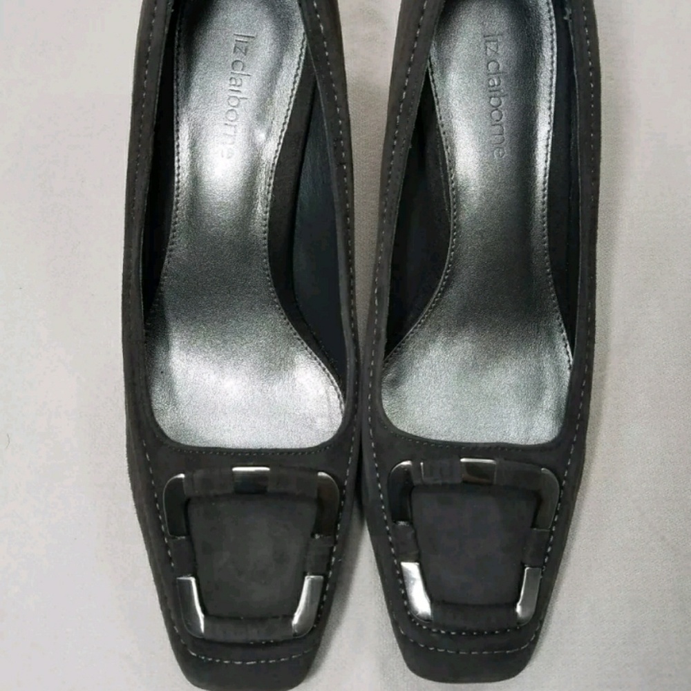 Liz Claiborne Suede Leather Heels. 7.5 M