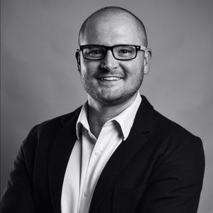 Meet your Posher, Adam