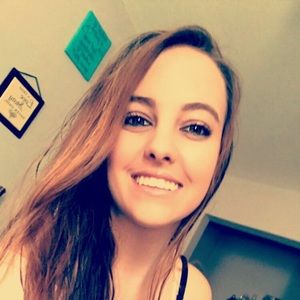 Meet your Posher, Ashlee