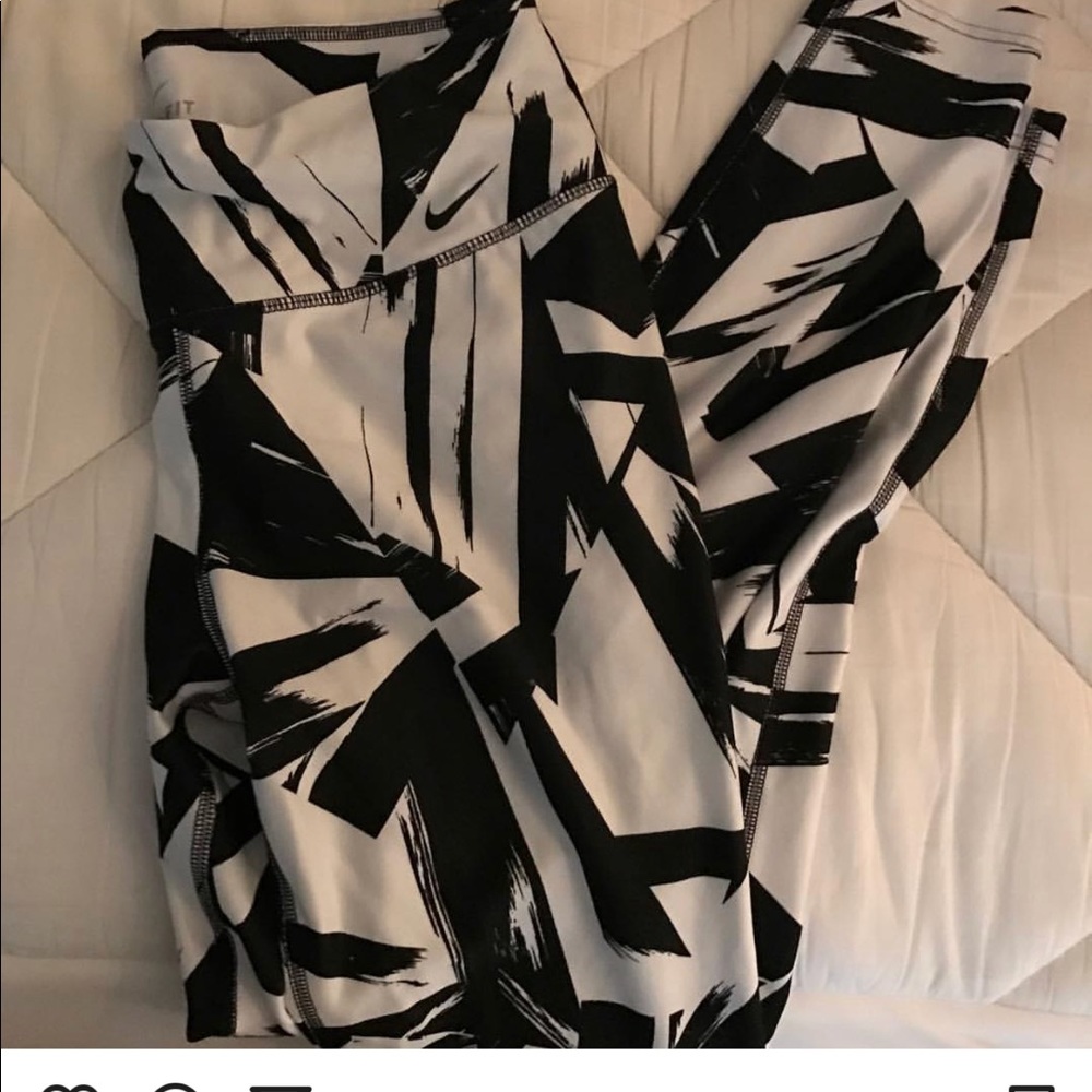 Nike leggings