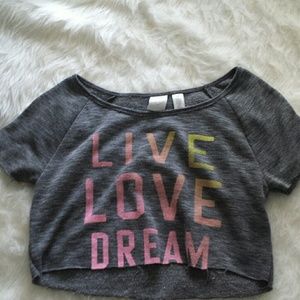 Gray cropped Aeropostale live love dream shirt