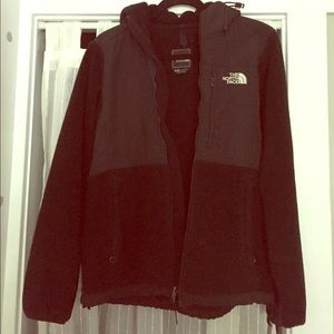 Women's north face hooded Denali