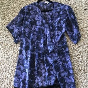 Small RETIRED lulaRoe Monroe in purple