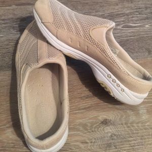 Easy Spirit slip on sneakers size 7