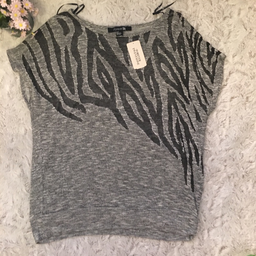 Forever 21 Animal Print Knit Top NWT !!