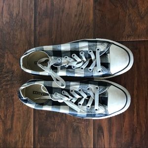Buffalo Check converse size 6