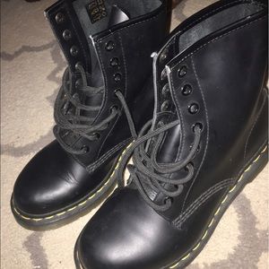 1940's Smooth Black - Doc Martens
