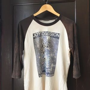 Size small soft Cotten vintage Joy Division shirt