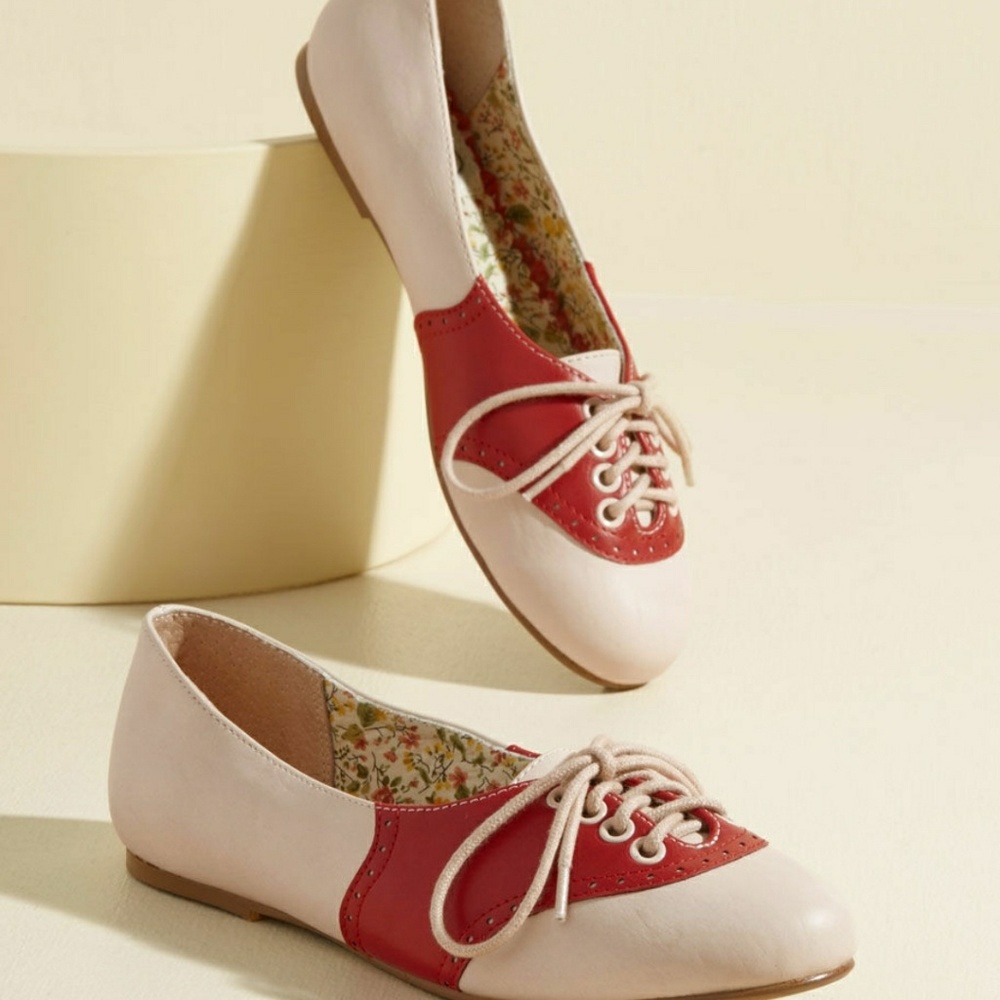 🚫SOLD🚫 Bettie Page Study Buddies Oxford flats