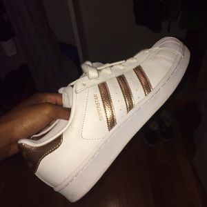 Adidas superstars