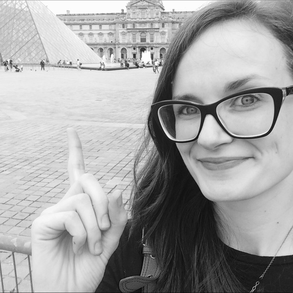 Meet Your Posher: Lou🥝🌟🌺 - Picture 3 of 7