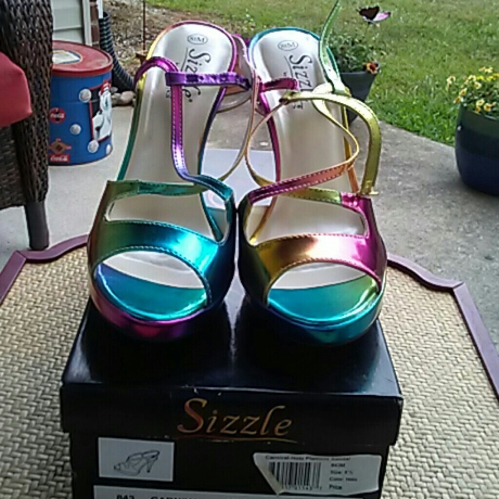 Sizzle Platform Sandals