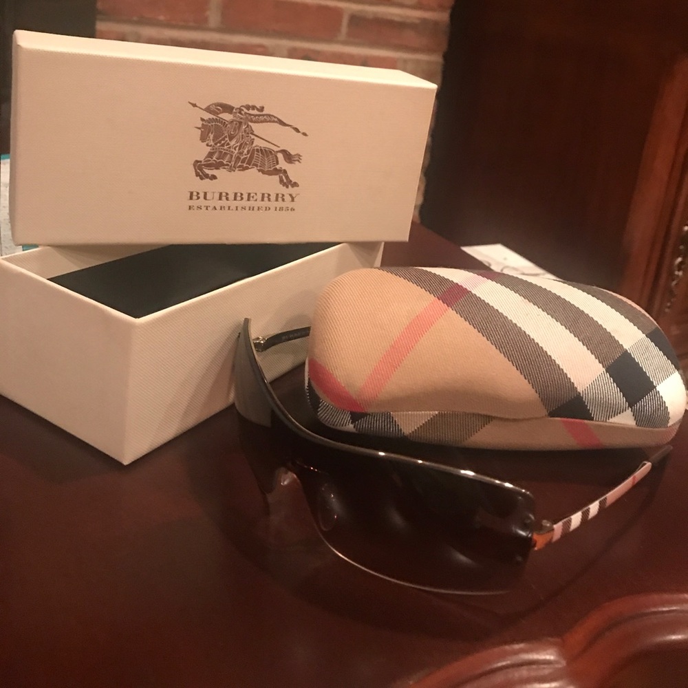 Authentic Burberry sunglasses