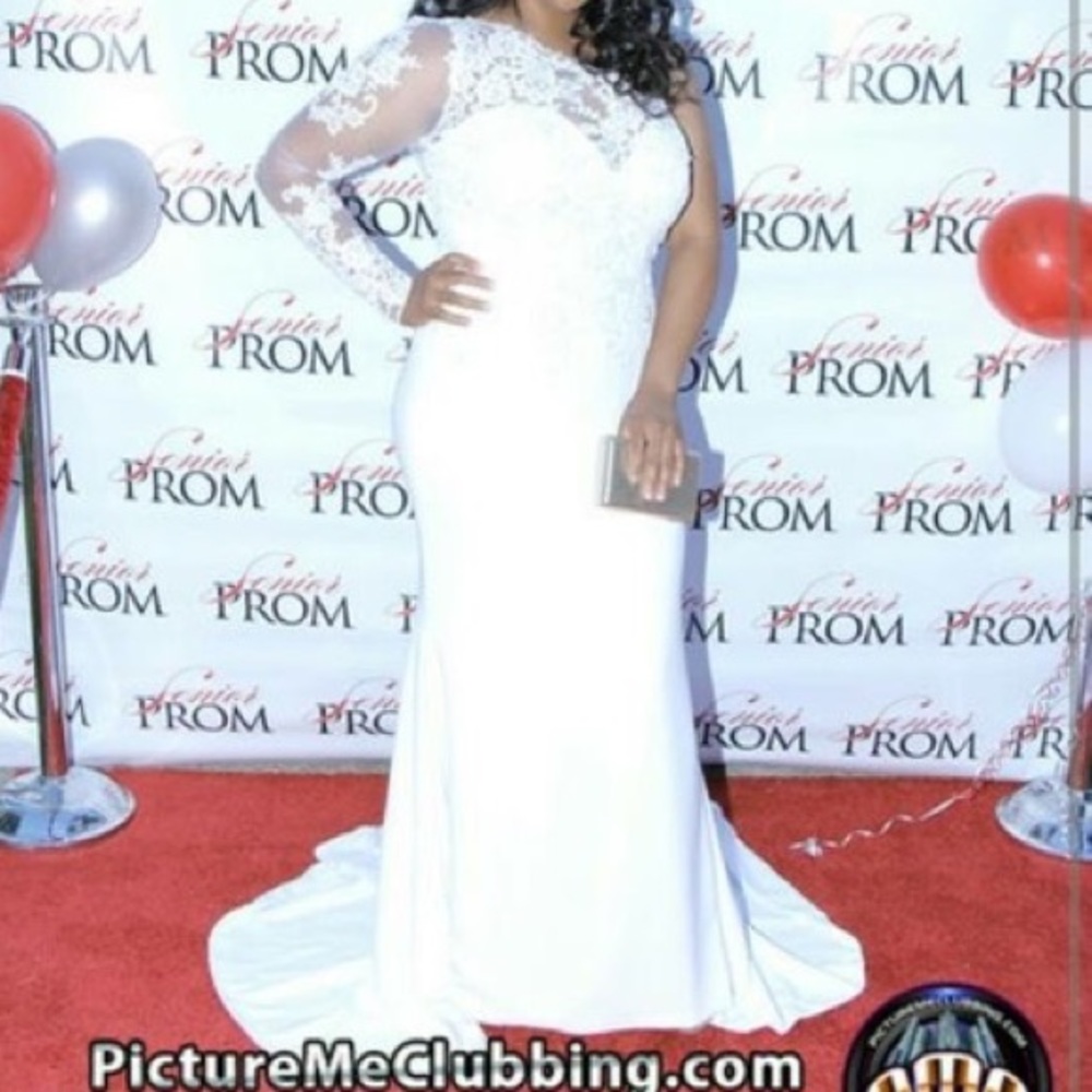 White lace and matte material dress