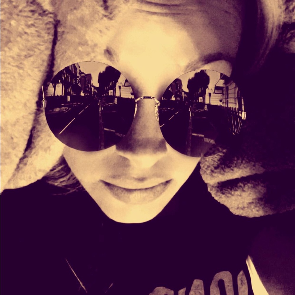 Hello! My name is Jen Handling