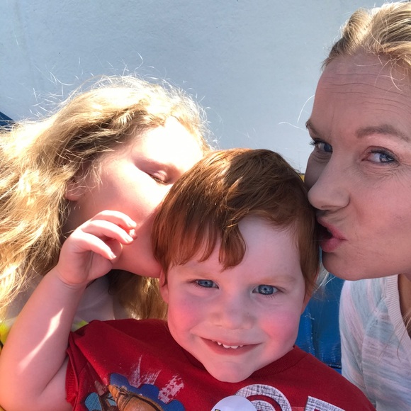 Hello! My name is Jen Handling - Picture 2 of 9