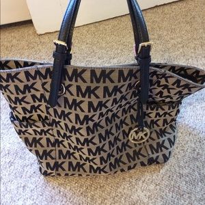Michael Kors shoulder bag