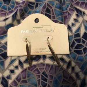 Gold dangling earrings!