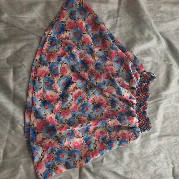 I ❤️ Ronson Floral Skirt - Picture 4 of 4