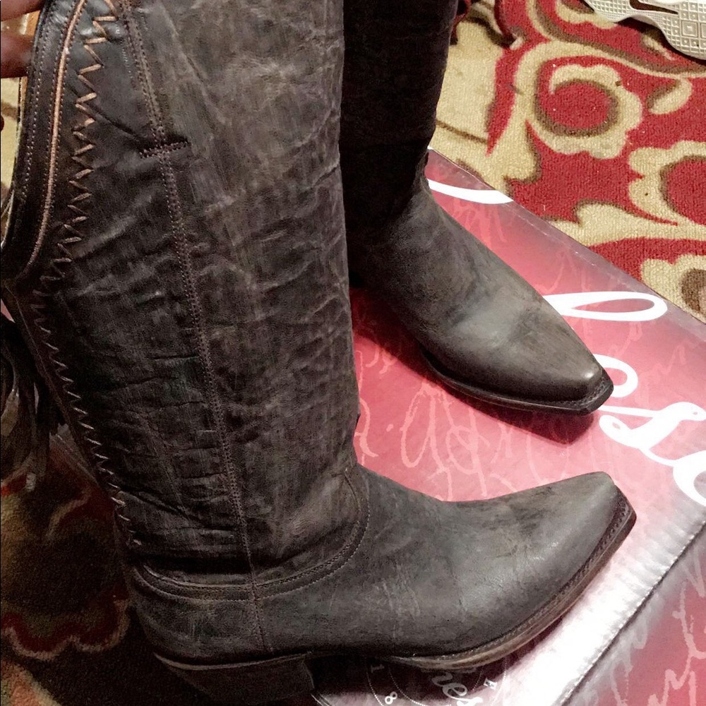 lucchese boots size 6