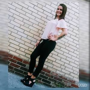 Meet your Posher, Alyson