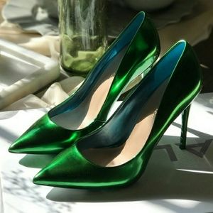 New with box aldo green